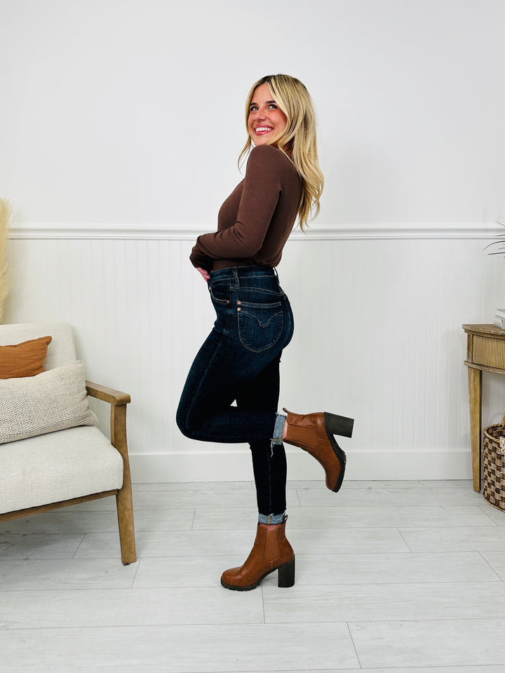 Charlotte Sculpting Skinny Jeans