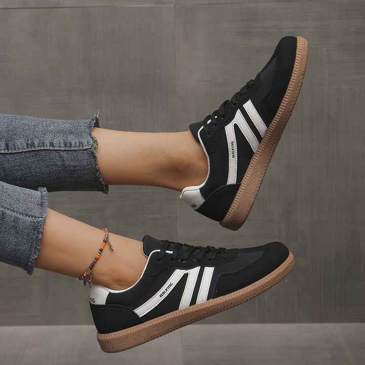 Amélie Orthopedic Sneakers