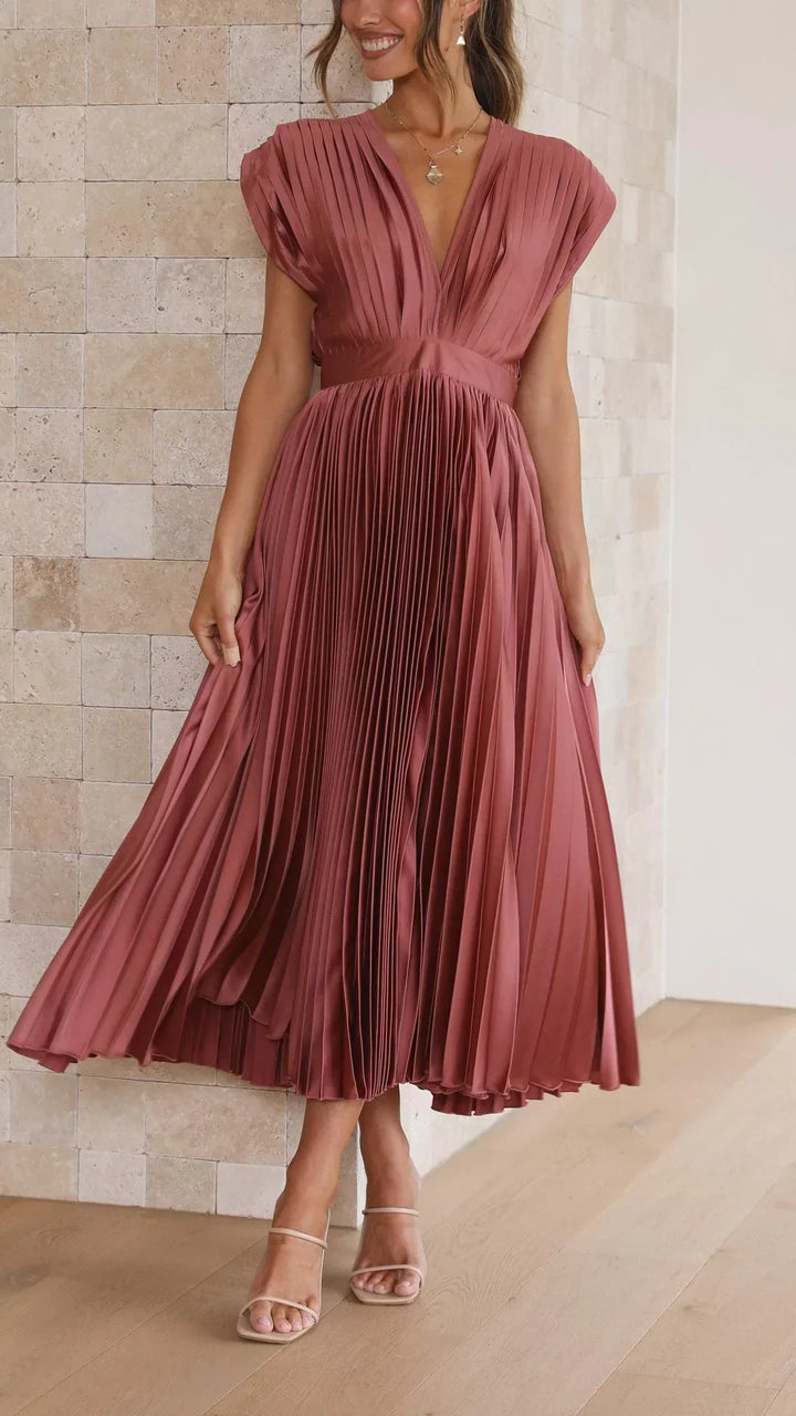 Clara | Graceful Pleated Midi Dress