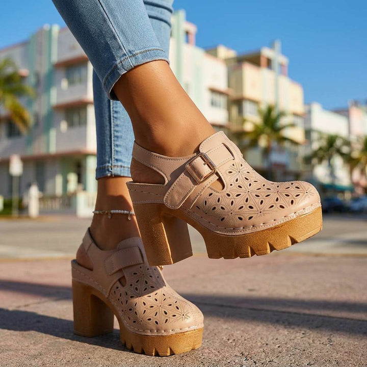 Amélie Clogs